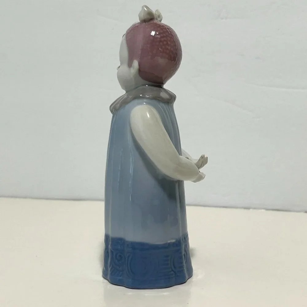Gerold Porzellan‎ Figurine Little Girl In Nightgown Bavaria West Germany No Box
